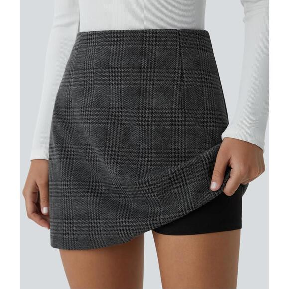 NWT Halara High Waisted 2-in-1 Houndstooth Plaid Mini Skirt Charcoal Black L - Picture 6 of 13